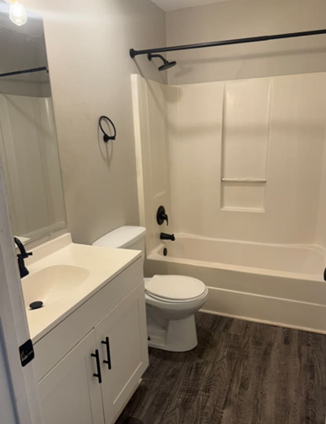 Building Photo - Red-Hot Summer Sale!!! Renovated 2-bedroom townhome in Kannapolis