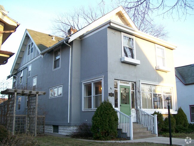 Building Photo - 3211 Colfax Ave S