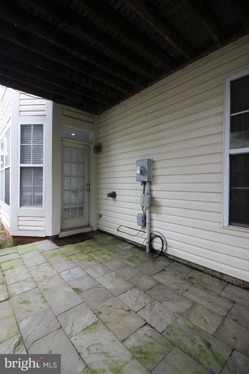 Building Photo - 46140 Cecil Terrace