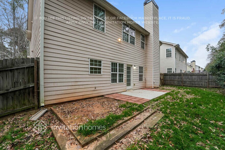 Building Photo - 2660 Freemont St