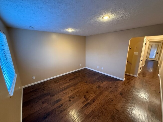 Building Photo - 2705 Sood Rd