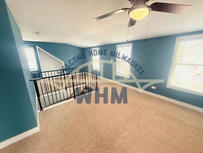 Building Photo - 1120 S 114th St