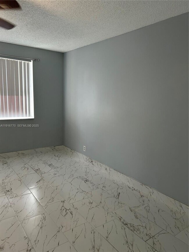 Building Photo - 8801 Wiles Rd