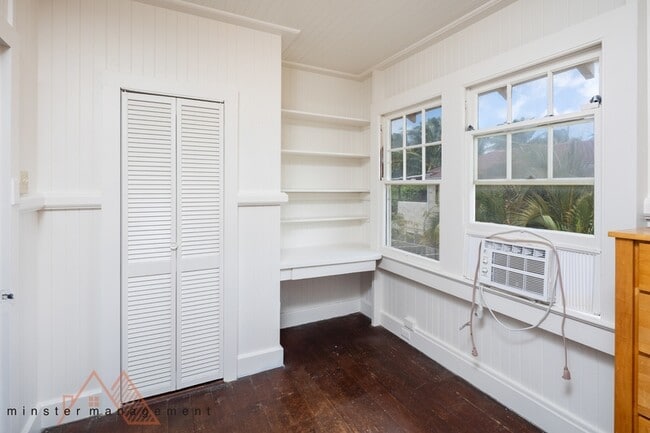 Building Photo - 218 Paiko Dr