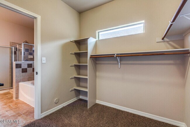 Building Photo - 14340 Apache Point Dr