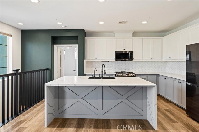 Building Photo - 147 Jaripol Cir