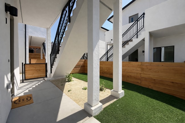 Building Photo - 5531 Olvera Ave