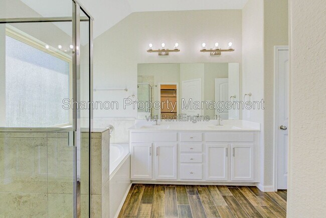 Building Photo - 9547 Summer River Dr