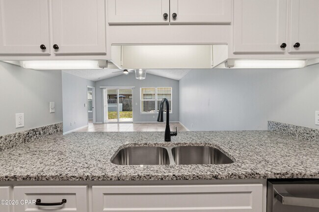 Building Photo - 8416 N Lagoon Dr