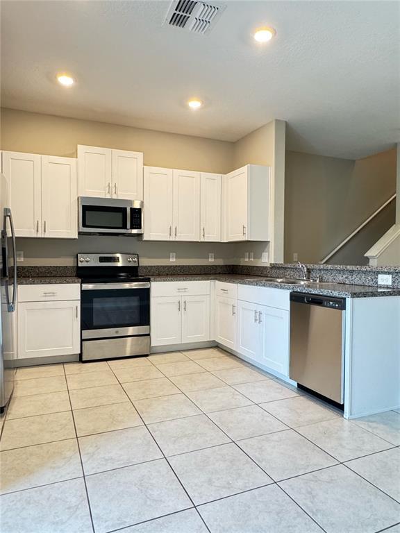 Building Photo - 3590 Bellmeade Ct