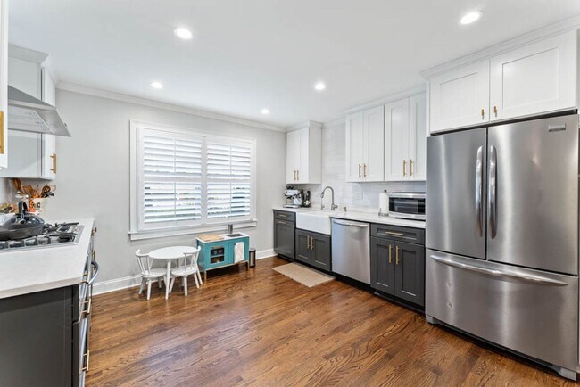 Building Photo - Spacious Briarcliff Woods home!!