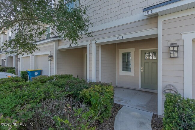 Building Photo - 13114 Annie’s Walk Dr