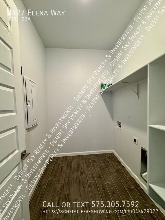 Building Photo - 2427 Elena Way