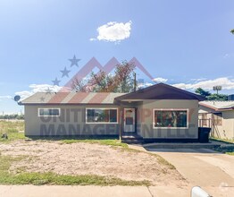 Building Photo - 4 bedroom for rent in Carlsbad NM