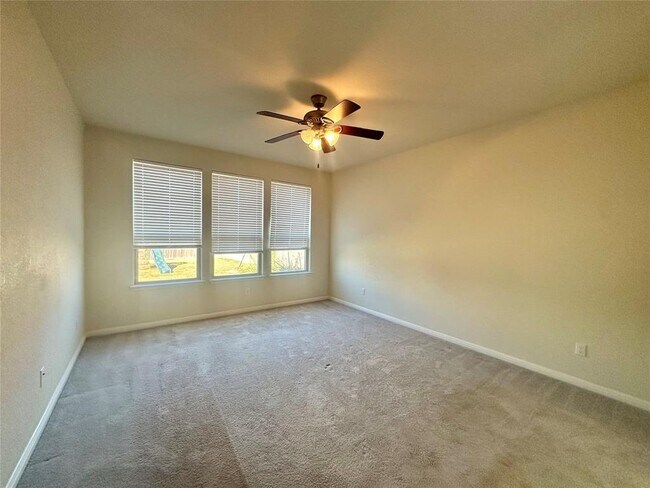 Building Photo - 7211 Loggia Pl