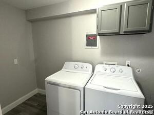Building Photo - 3606 Versailles Dr