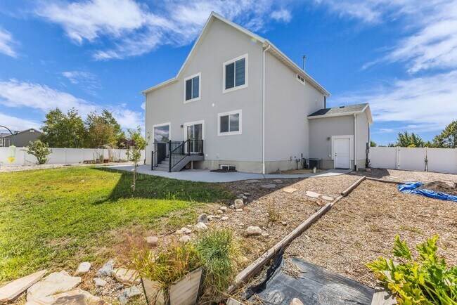 Building Photo - 4018 W 1200 S