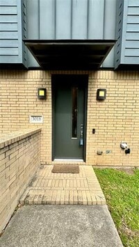 Building Photo - 3018 Zenia Dr