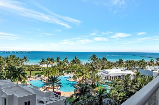 Building Photo - 100 South Pointe Dr