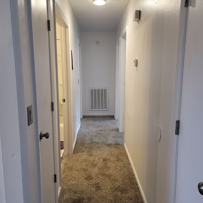 Building Photo - 5349 Silver Pine Dr