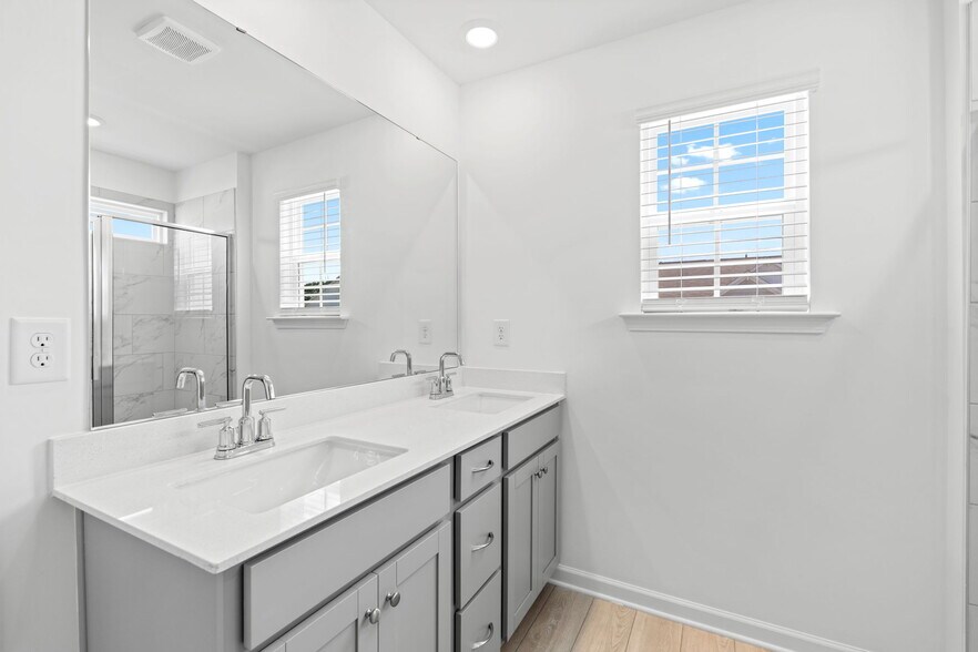 Building Photo - 615 Blaire Ridge Way