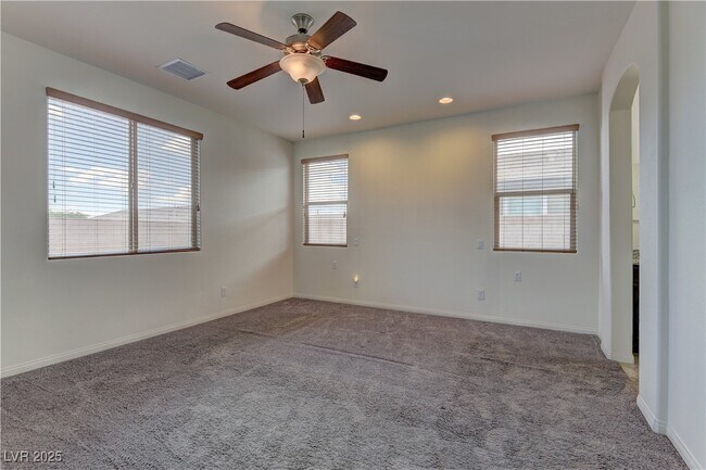 Building Photo - 26 Kaku Ridge Way