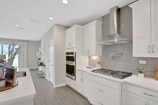 Building Photo - 823 Cherry Elm Dr