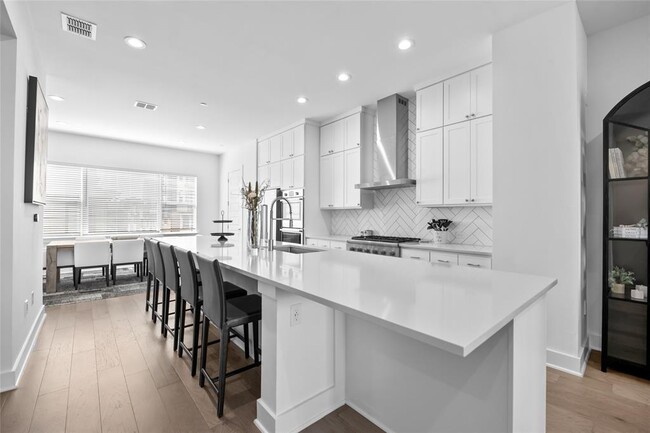 Building Photo - 4310 Authentic Dr