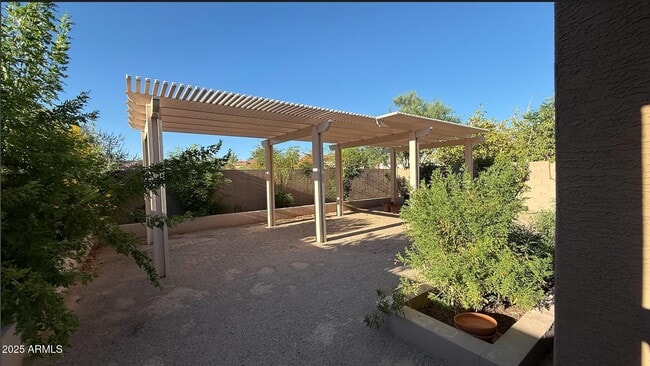 Building Photo - 5352 W Desert Hollow Dr