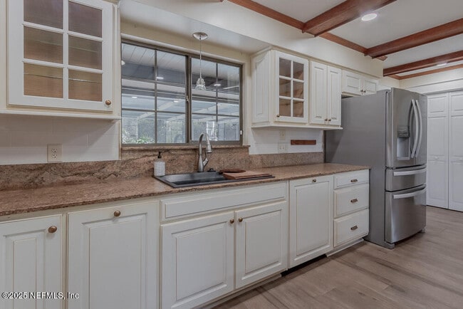Building Photo - 4944 Mariners Point Dr