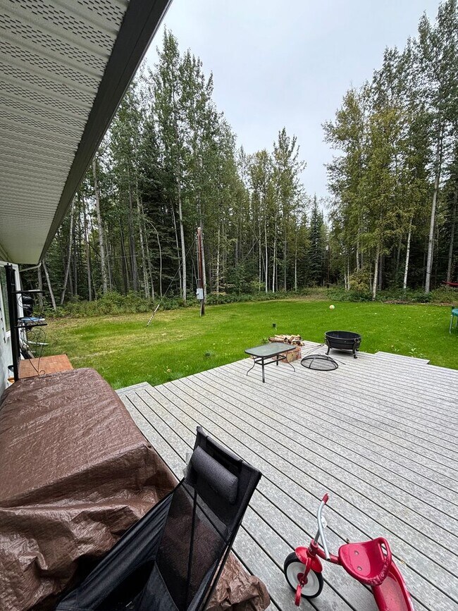 Building Photo - Pet friendly 3 bedroom home in North Pole ...