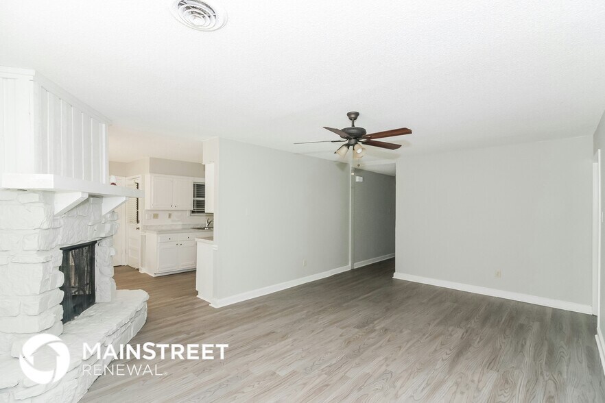 Building Photo - 3552 Kirby Terrace Dr