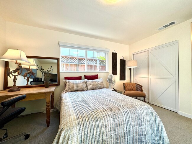 Building Photo - Available For 4+ Months!* Rare Find Furnished Saint Helena Gem, “Upper Tainter” 2 Bedrooms, 2 Bat...