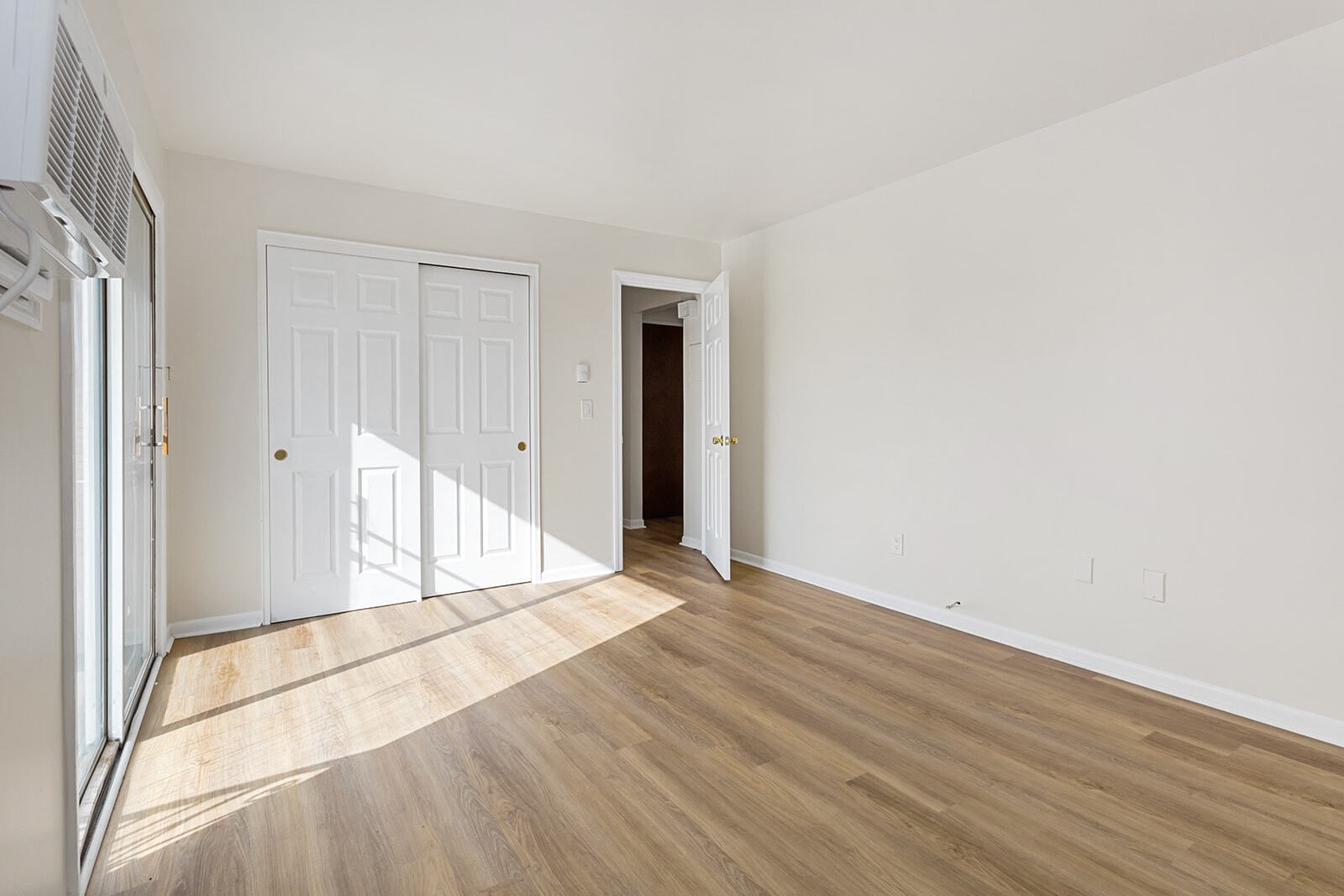 Building Photo - 145 Arnot St