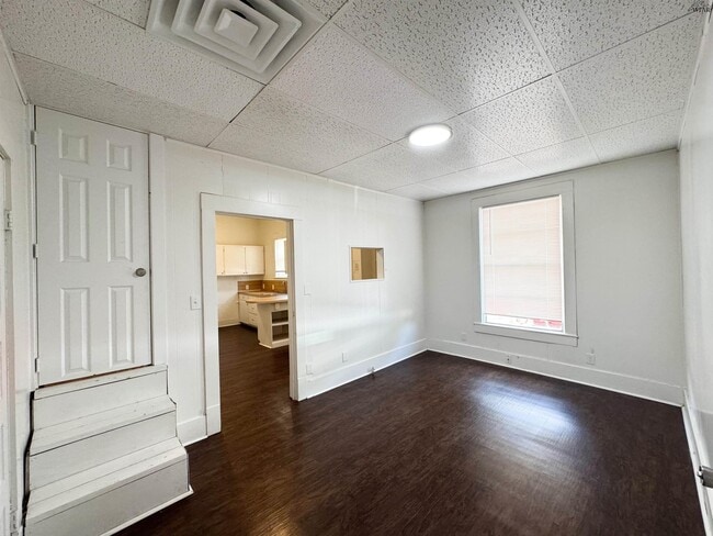 Building Photo - 1104 Polk St