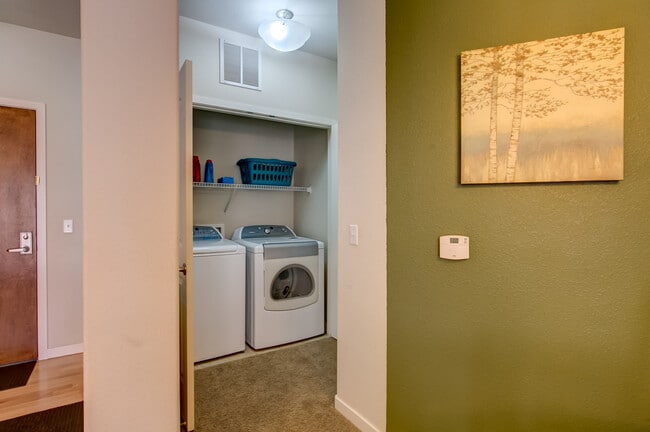 Washer/Dryer - 13456 Via Varra