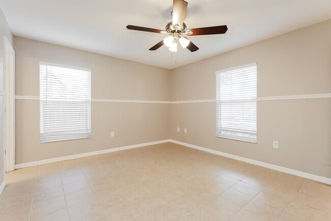 Building Photo - 8524 Queen Brooks Ct