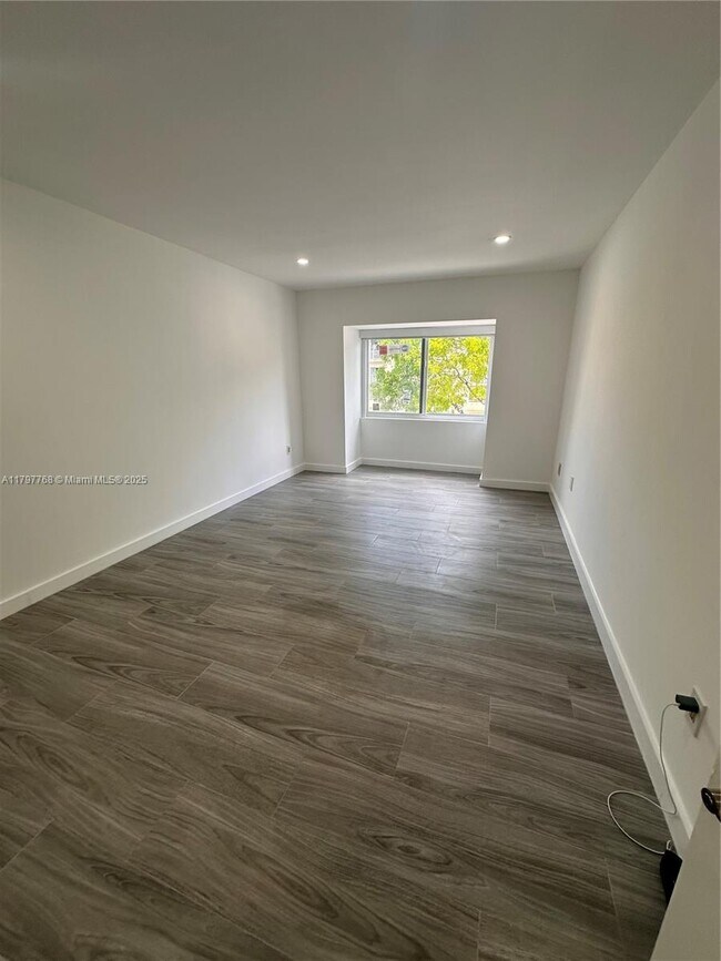 Building Photo - 7705 SW 86th St