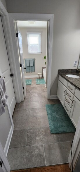 Building Photo - 8148 Beckwith Dr