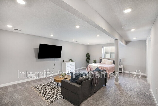 Building Photo - 13316 W 180th St