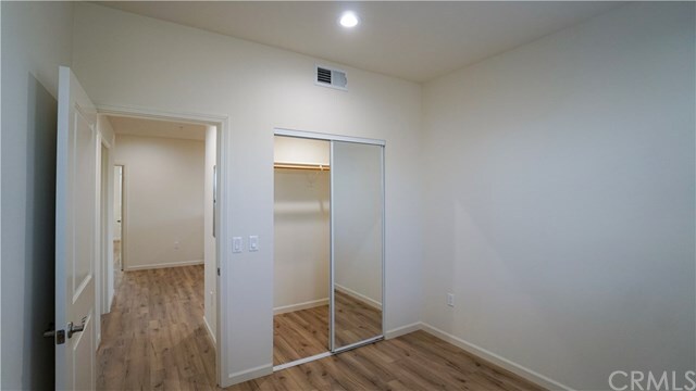 Building Photo - 4543 Saturn St