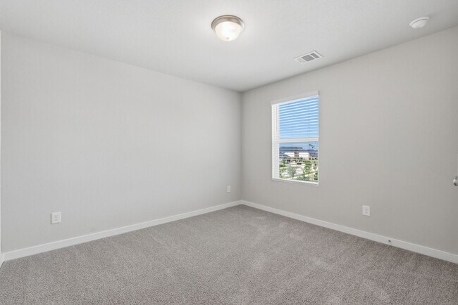 Building Photo - 17430 Rosette Grass Dr