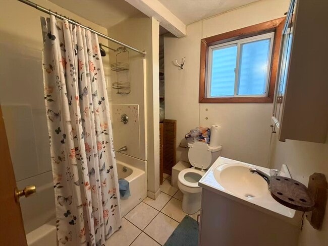 Building Photo - 251 Broadway