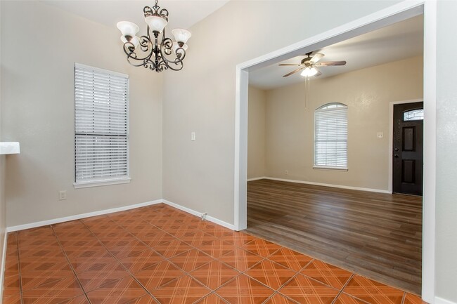 Building Photo - 111 S Henderson Ave