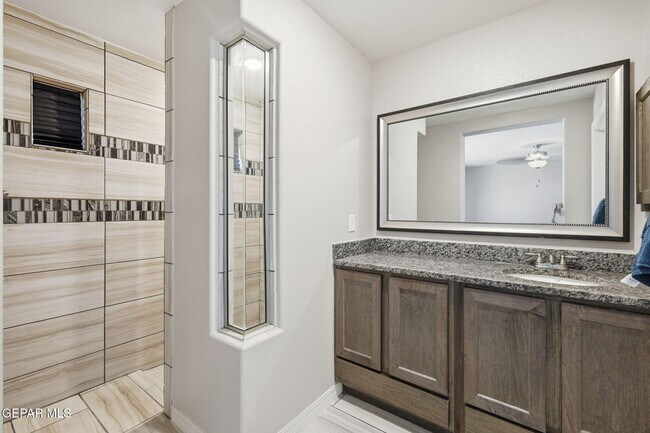 Building Photo - 14459 Eastbrook Dr