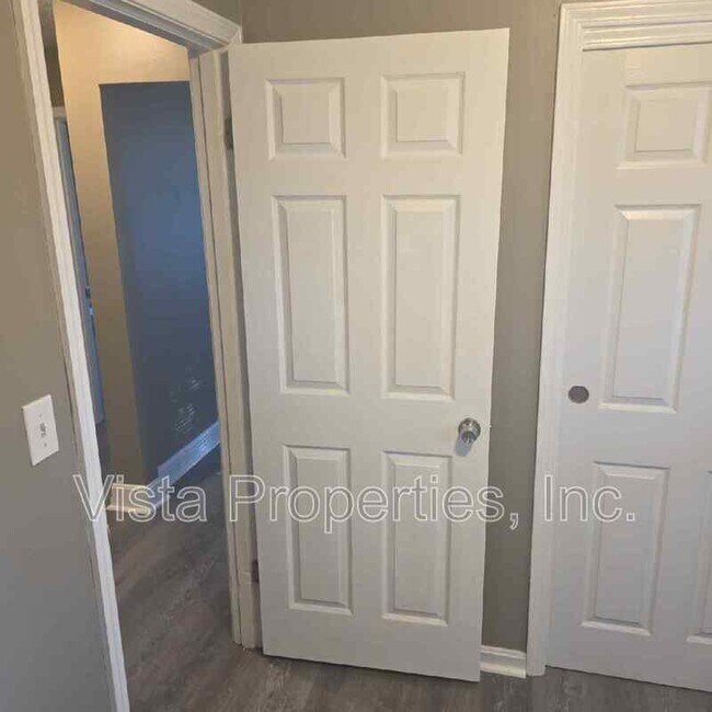 Building Photo - 1622 Haskin Ave