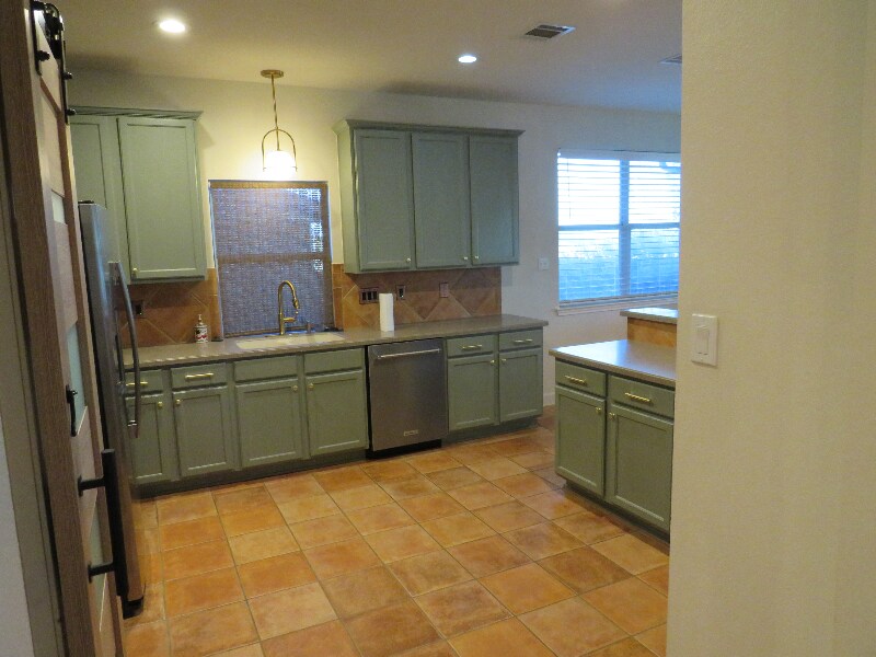 Building Photo - 137 Conway Castle Dr