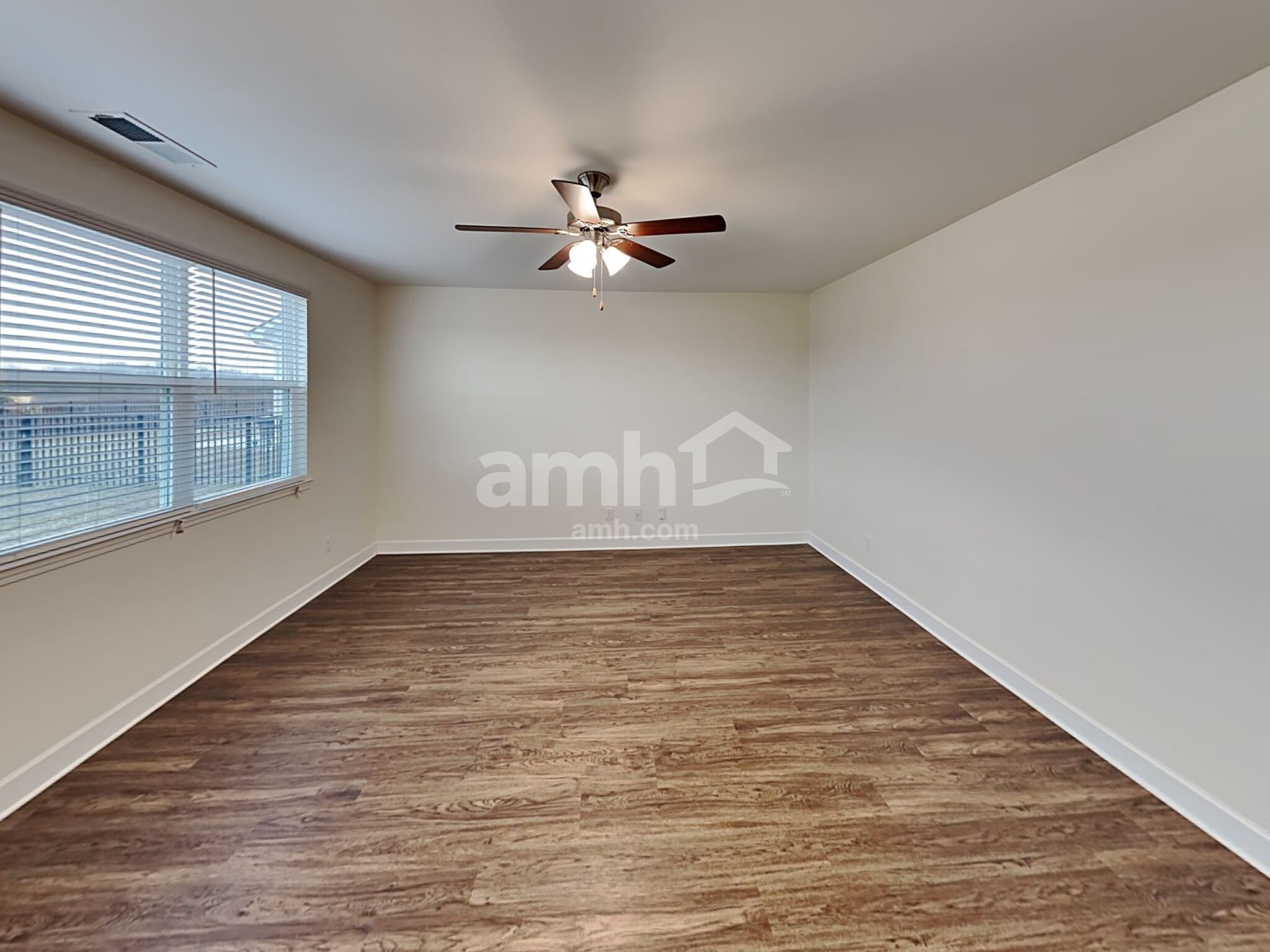 Building Photo - 4261 Longfellow Dr