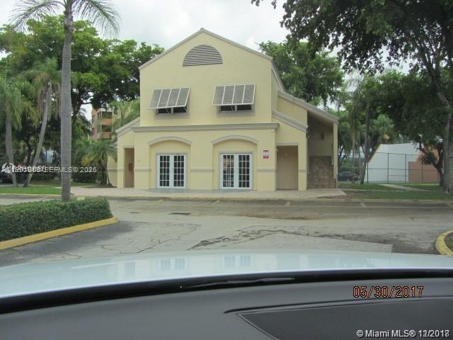 Building Photo - 8100 Geneva Ct