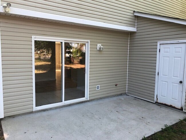 Building Photo - 3870 Spanner Way